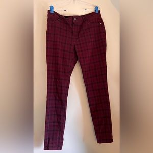 Plaid stretchy jeans, size 14!